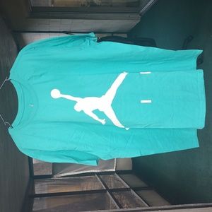 Men's Jordan shirt